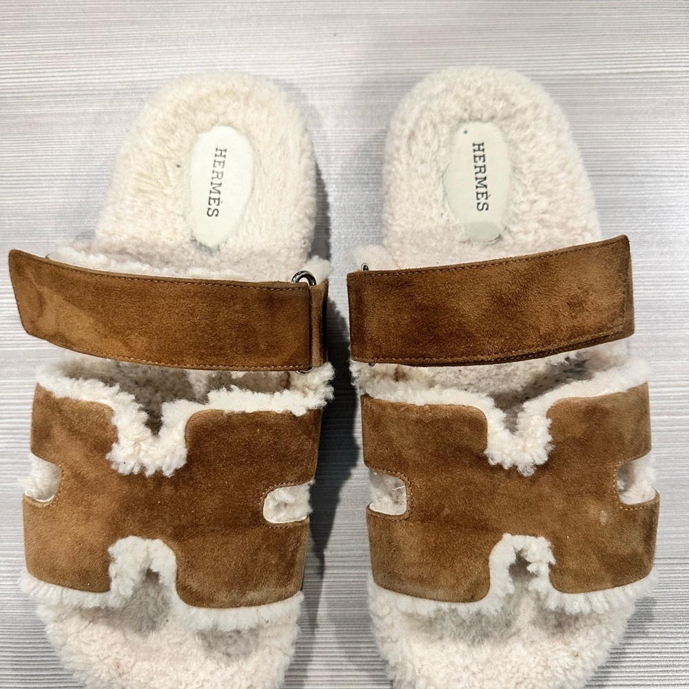 Hermes shearling chypre sandals